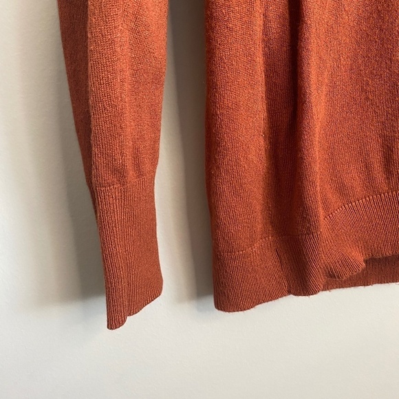 Zara Man Rusty Orange Men's Light V-Neck Sweater Size X-Large - Picture 3 of 9
